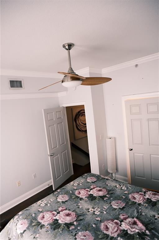 Building Photo - 5238 W Kennedy Blvd