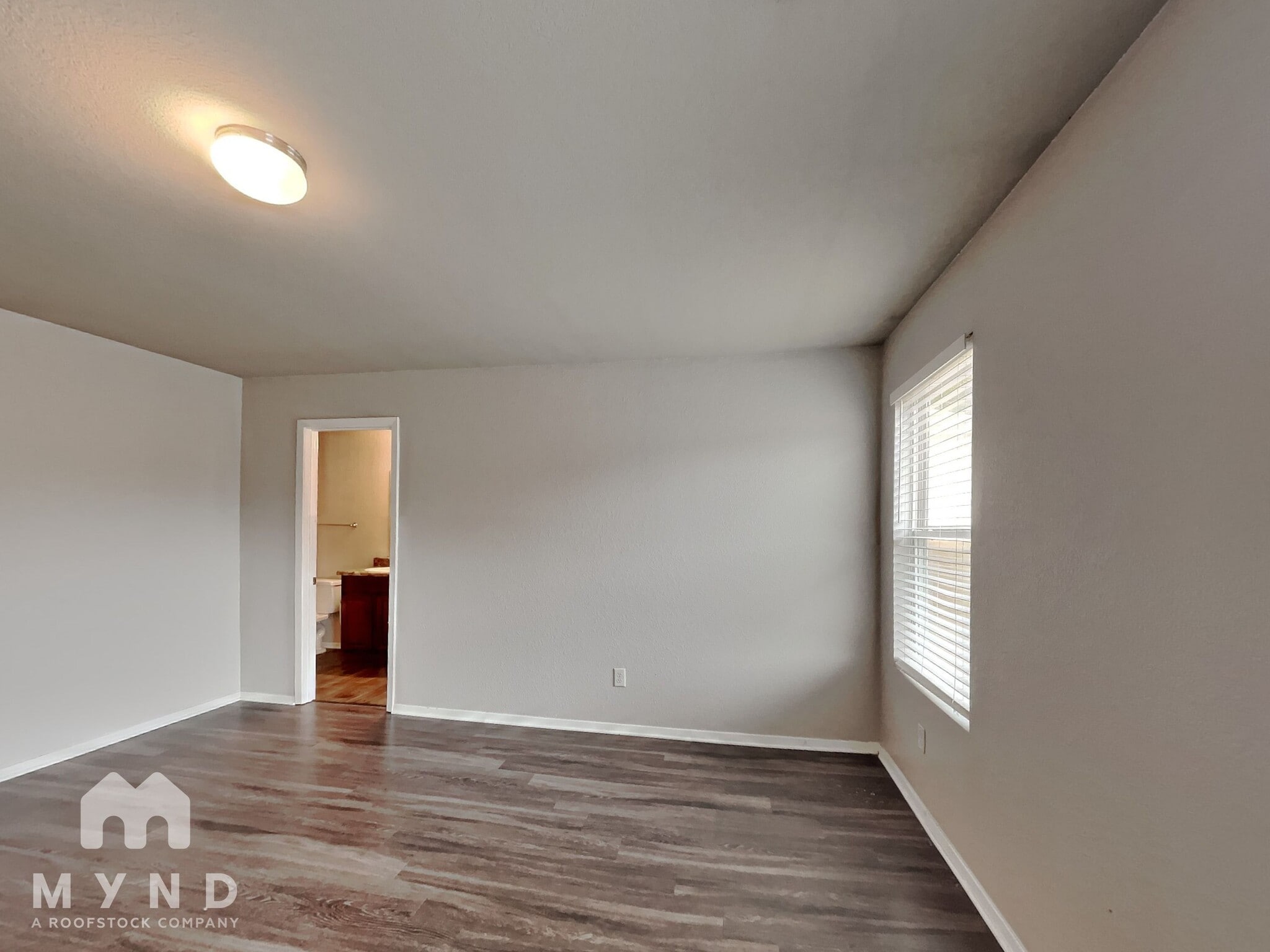Building Photo - 7008 Pearl Vly Cv
