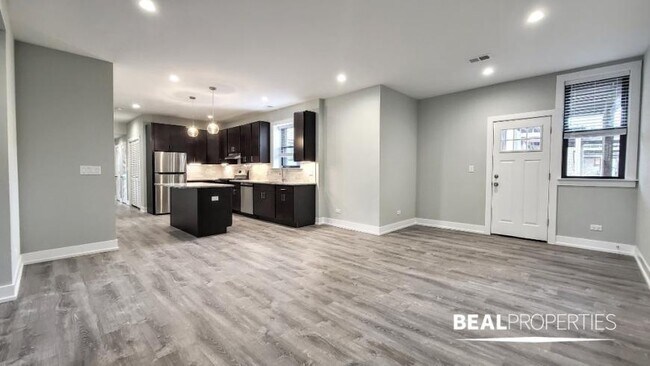 Primary Photo - 3 bedroom in EVANSTON IL 60202