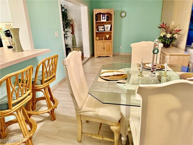 Building Photo - 4187 Lakewood Blvd