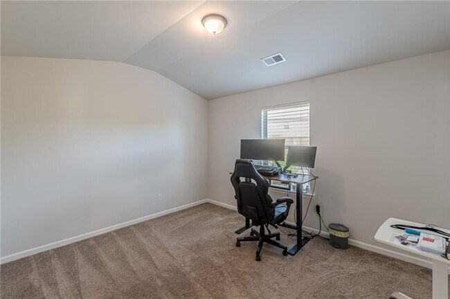 Building Photo - 4876 Elm Leaf Dr