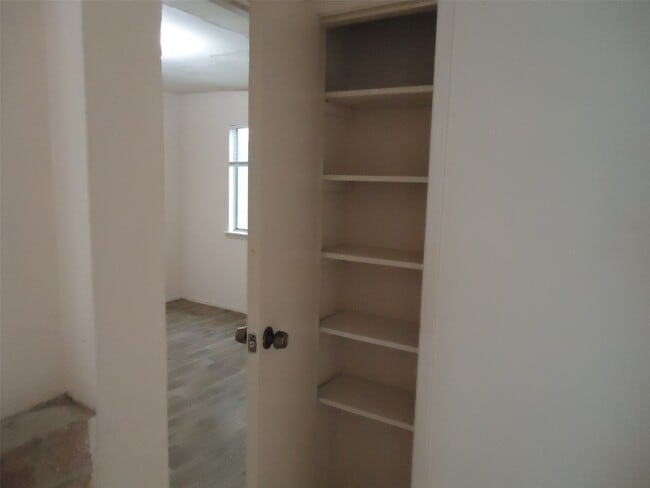 Building Photo - 7610 Lemma Dr