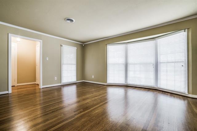 Building Photo - 2601 Highview Terrace