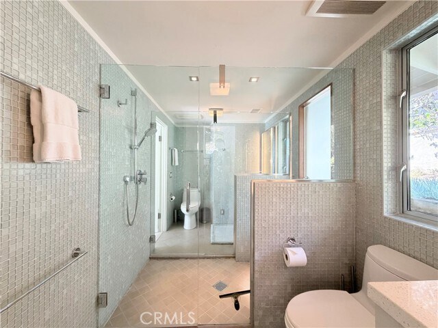 Building Photo - 2490 Monaco Dr