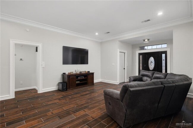 Building Photo - 19 N 21st St