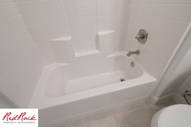 Building Photo - St. George 3 Bedroom Single-Level Home–$30...