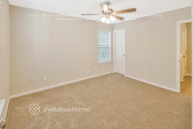 Building Photo - 236 Pangle Dr