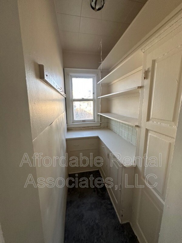 Building Photo - 1815 S 19th St