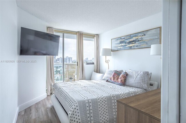 Building Photo - 3411 Indian Creek Dr