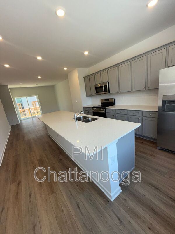 Building Photo - 244 Asbury Oak Ln