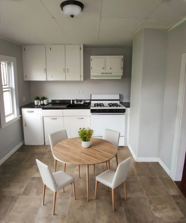 Building Photo - 1-Bedroom 1-Bathroom Apartment For Rent