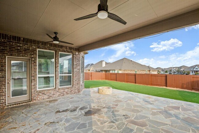 Building Photo - 327 Baretta Loop