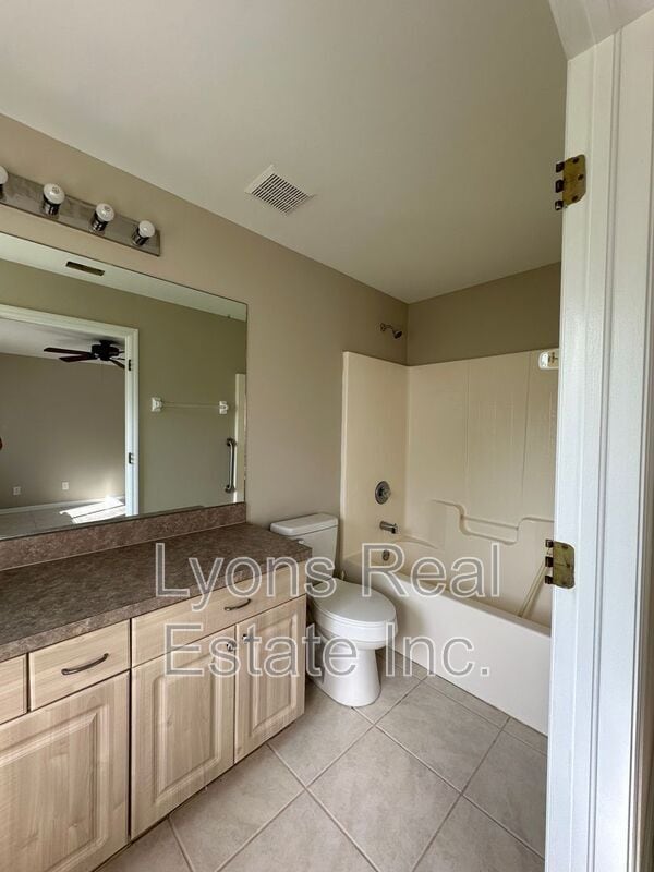 Building Photo - 4793 Jordan Ave S