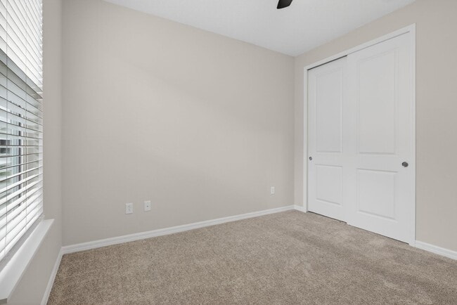 Building Photo - Home For Rent