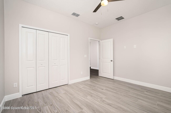 Building Photo - 2281 Ramsdale Dr SE