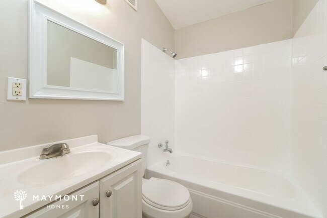 Building Photo - Cozy 3 Bedroom Home in Kansas City