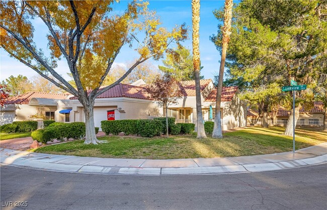 Building Photo - 2800 Linkview Dr