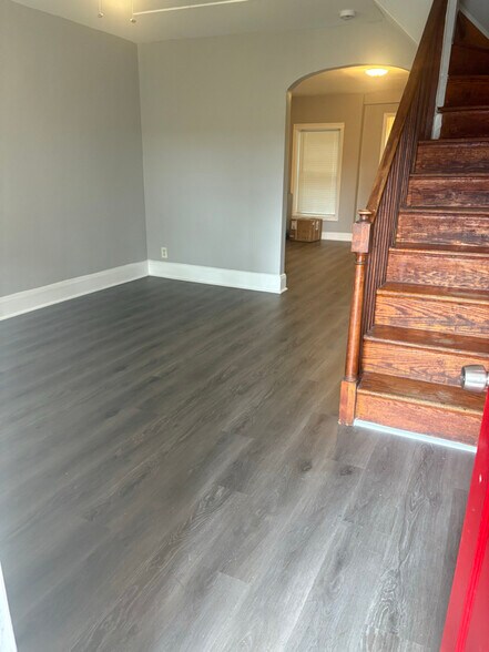 Building Photo - 2648 W Lafayette Ave