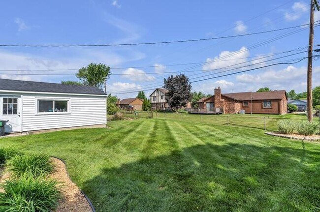 Building Photo - 35968 Jamison St