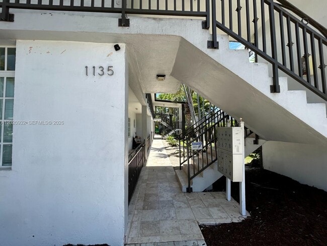 Building Photo - 1135 92nd St