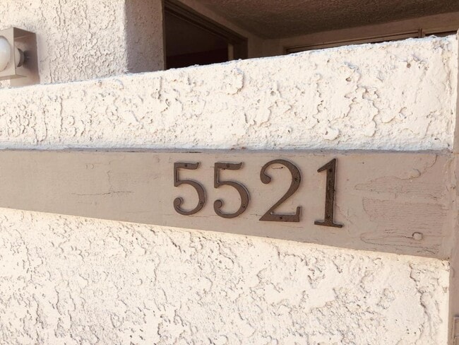 Building Photo - 5521 Orchard Ln