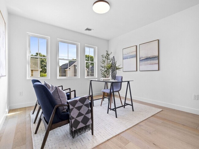 Building Photo - 23 Winter St