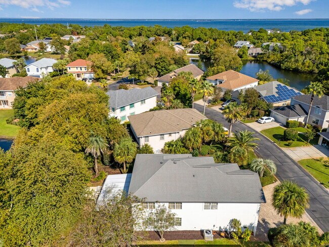 Building Photo - 314 Tequesta Dr