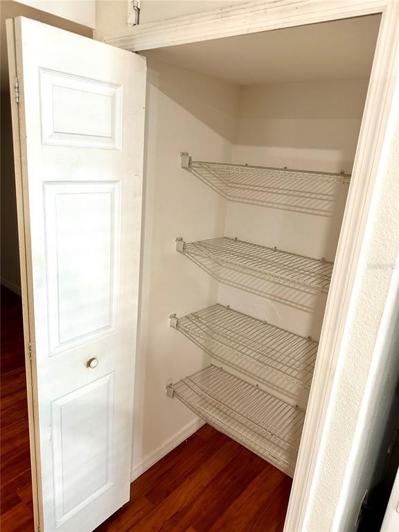 Building Photo - 1104 Hardy Ave