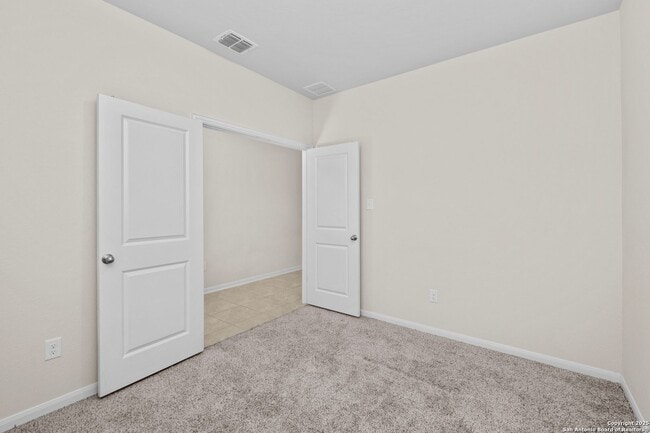 Building Photo - 9219 Cook Crk