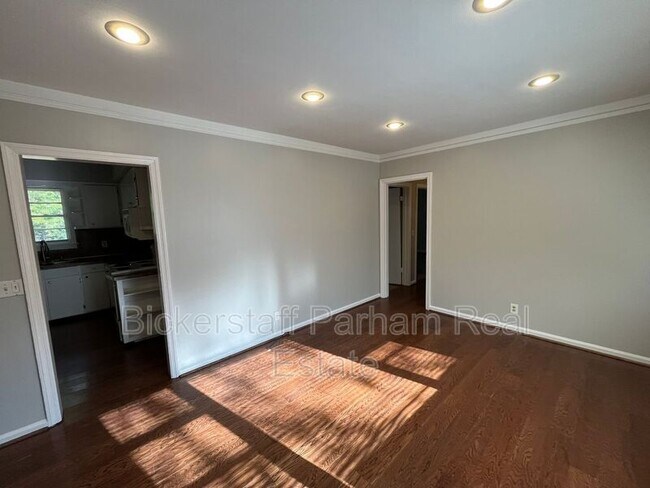 Building Photo - 2919 W Britt David Rd