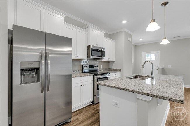 Building Photo - 110 Birch Cir