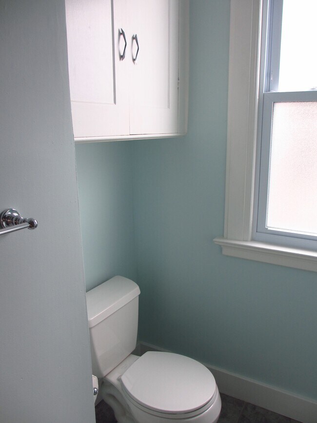 Bathroom - 127 Foster St