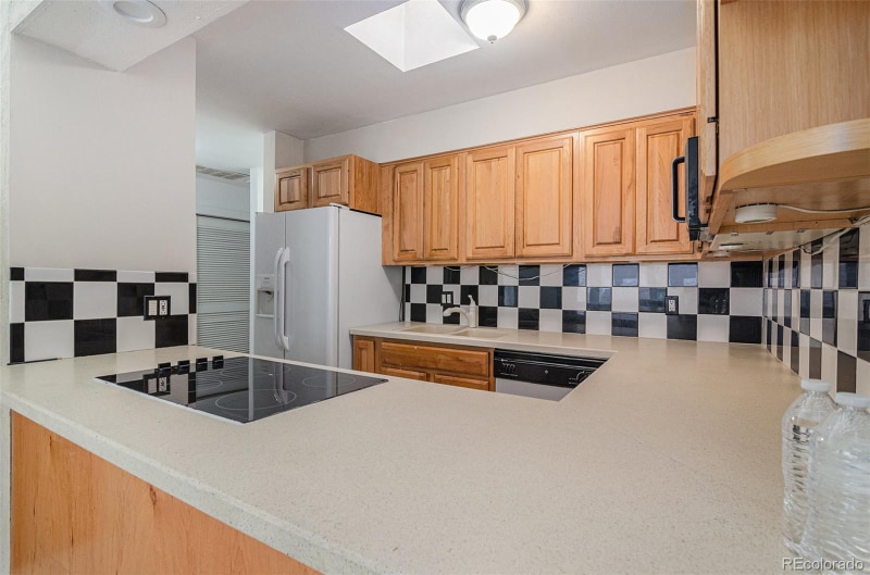 Building Photo - 5532 S Greenwood St