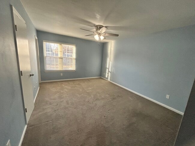 Building Photo - 1889 Eunice Ct