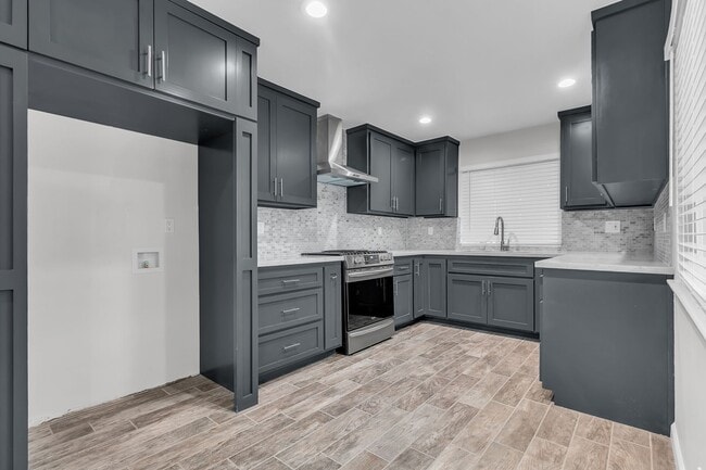 Building Photo - 16223 Haldane St