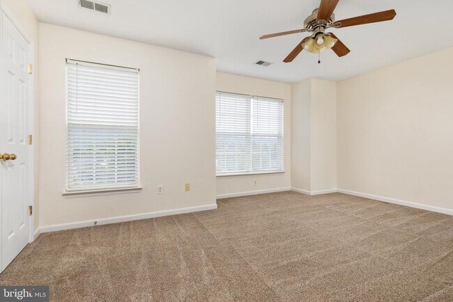 Building Photo - 313 Frontier Fort Ln