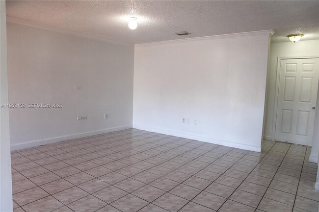 Building Photo - 985 NW 132nd Ct