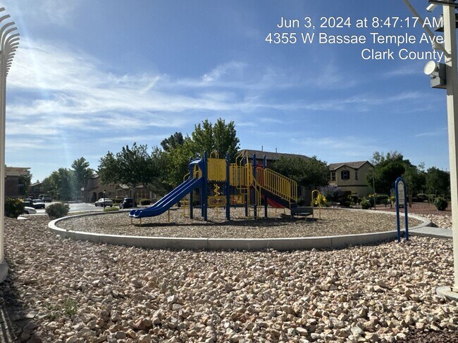 Building Photo - Upgraded 3 Bedroom Home in North Las Vegas...