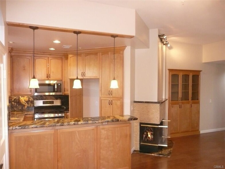 Building Photo - 2630 Dunstan Dr