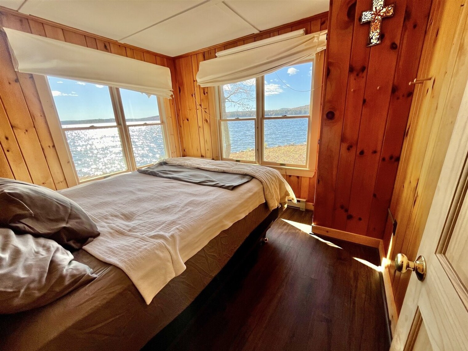 Building Photo - 11 Basswood Bay Rd