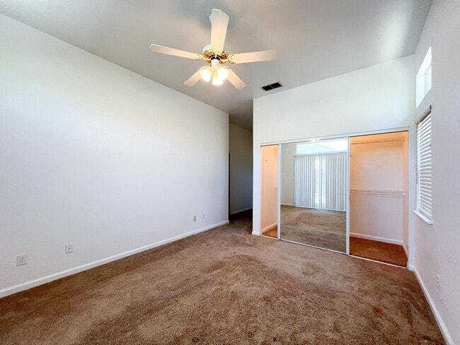 Building Photo - Laguna West 4 Bed, 2 Bath Home