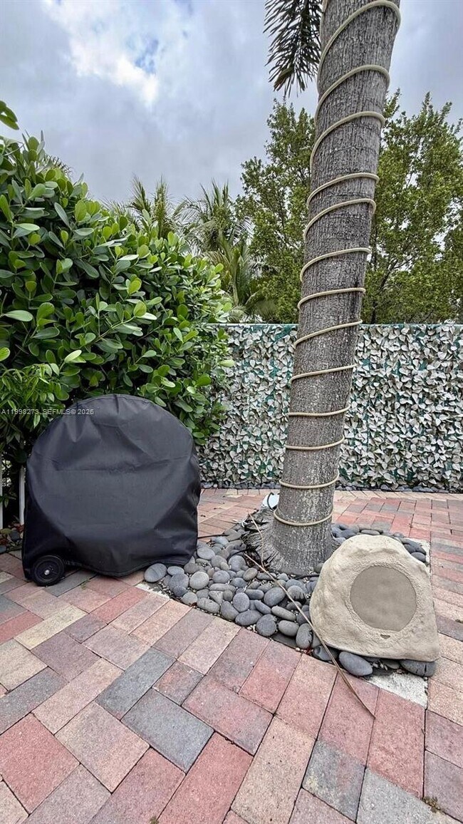 Building Photo - 12653 NW 7th Ct