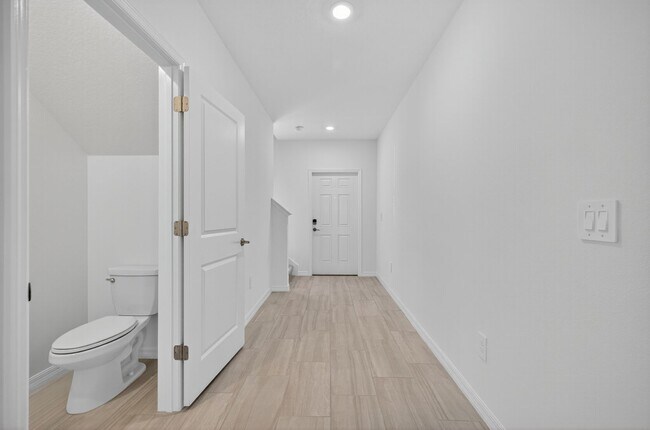 Building Photo - Brand-new 5 Bed now Available!