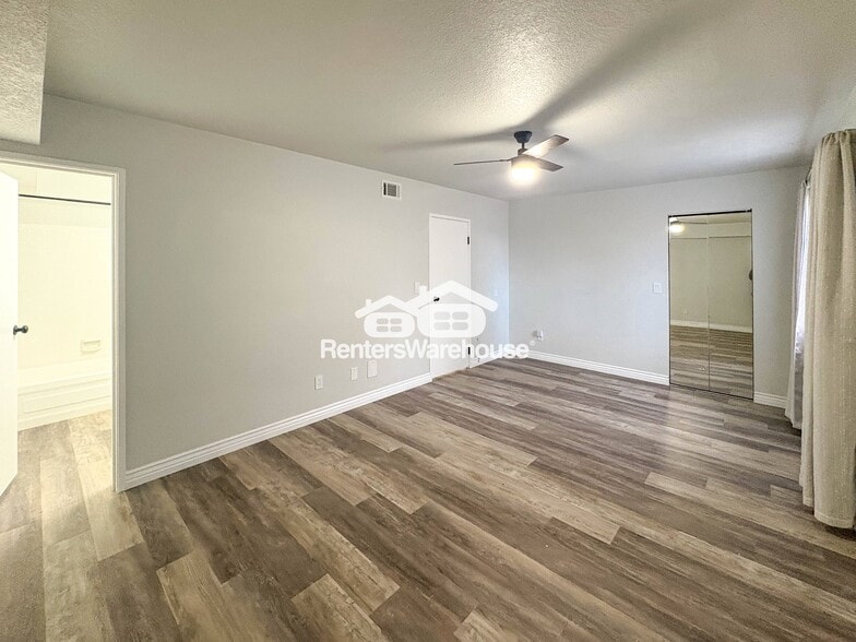 Building Photo - 12073 E Harvard Ave