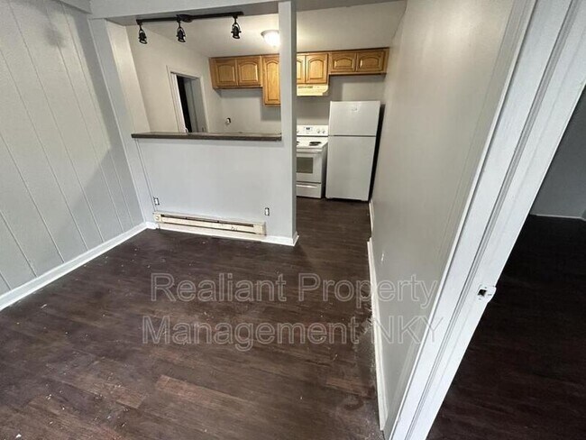 Building Photo - 4501 Decoursey Ave