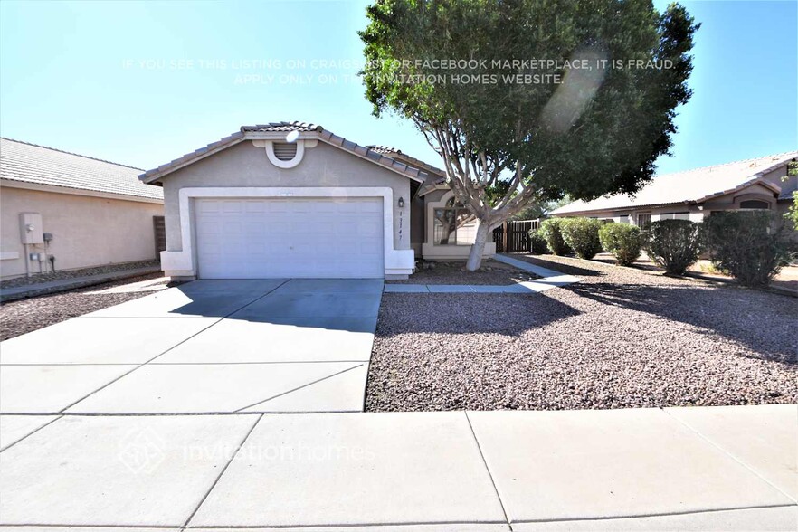 Primary Photo - 13147 W Saguaro Ln