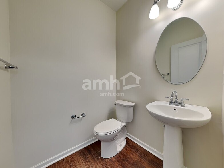 Building Photo - 1395 Apple Farm Dr