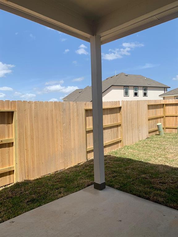 Building Photo - 32030 Meadowlake Mews Ln