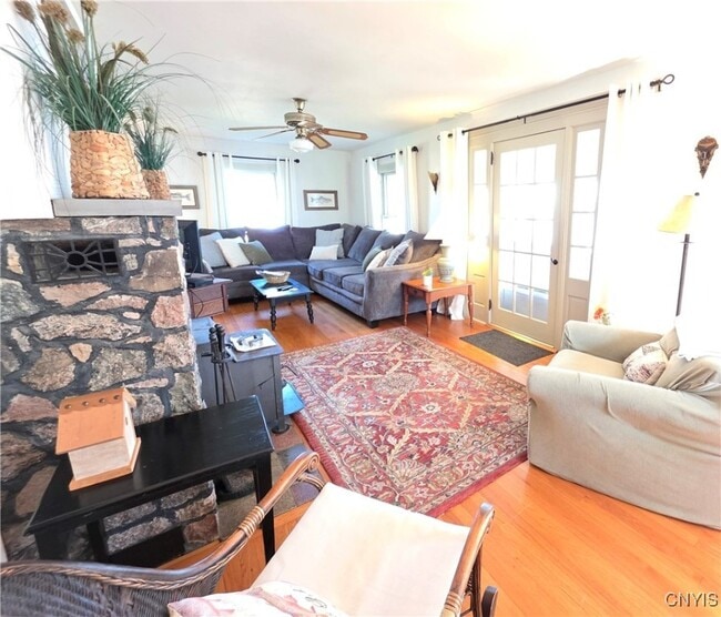 Building Photo - 5358 W Lake Rd