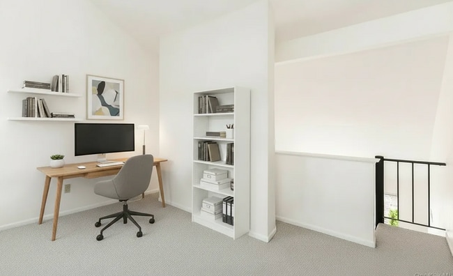 Building Photo - 71 Fox Run